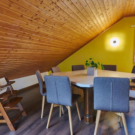 Ferienwohnung Drosi Am Berg メンメルスドルフ エクステリア 写真