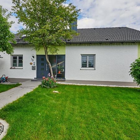 Ferienwohnung Drosi Am Berg メンメルスドルフ エクステリア 写真